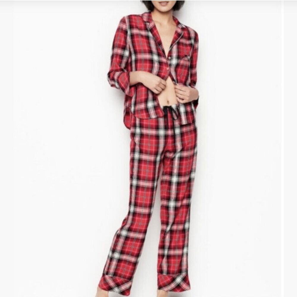 NWOT Victoria’s Secret Red Black Pink Silver Plaid Flannel Pajama Set Size Small